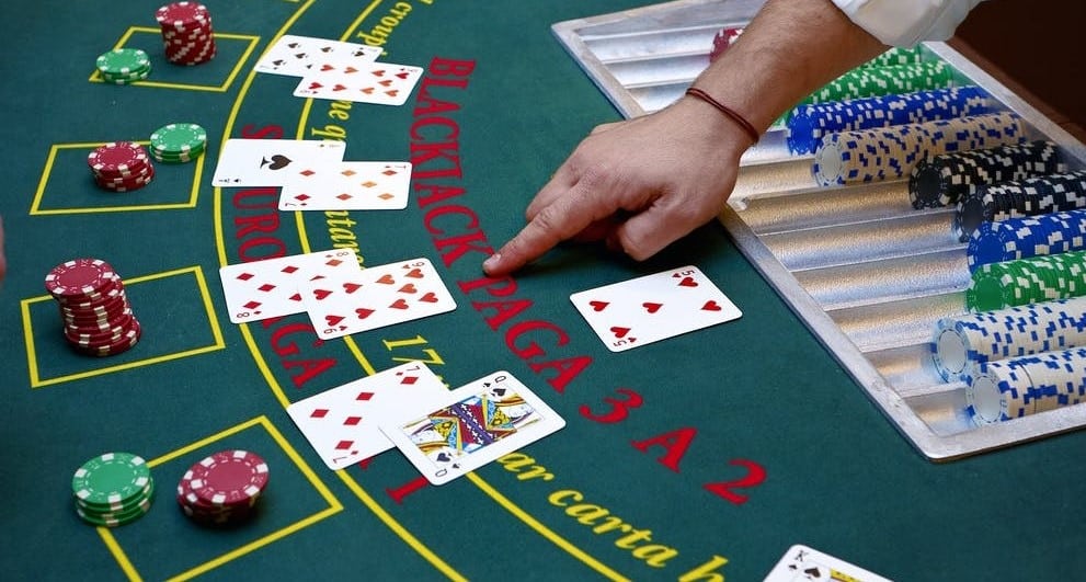 Blackjack taktikleri ve stratejileri nelerdir